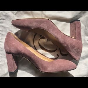 M.Gemi like new blush suede pumps size 5 / 35